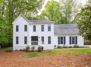 12 Indian Lake Ct, Hiram, GA 30141