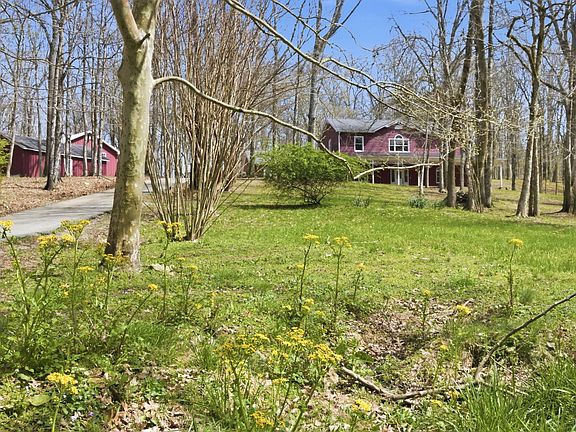 2nd image of 867 Mount Olivet Rd