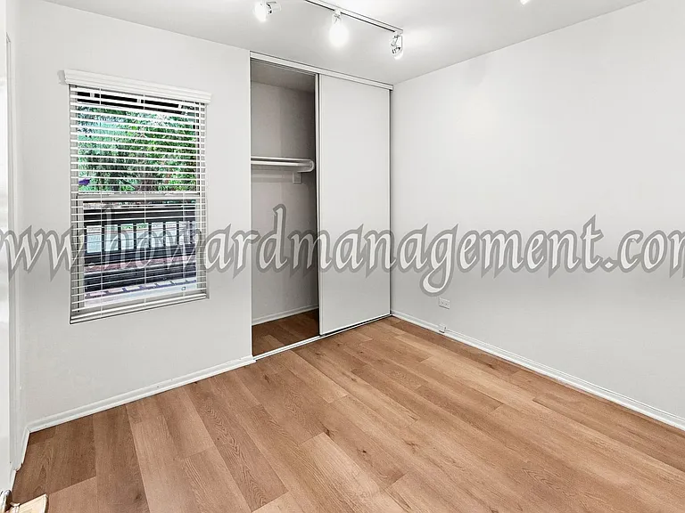 4605 Maytime Ln — Photo 10