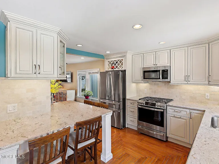 1901 Meadow Rd — Photo 14