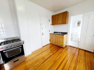 2039 Hughes Ave #1F, Bronx, NY 10457