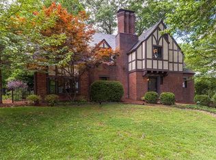 24 Algonquin Wood Pl, Saint Louis, MO