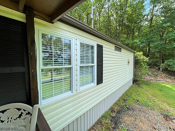 5th image of 127 Heritage Ln