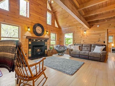 201 Stockton Rd, Franklin, NC, 28734