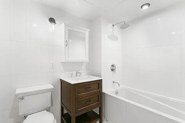 Rented by ALG NY Management, LLC. | media 14