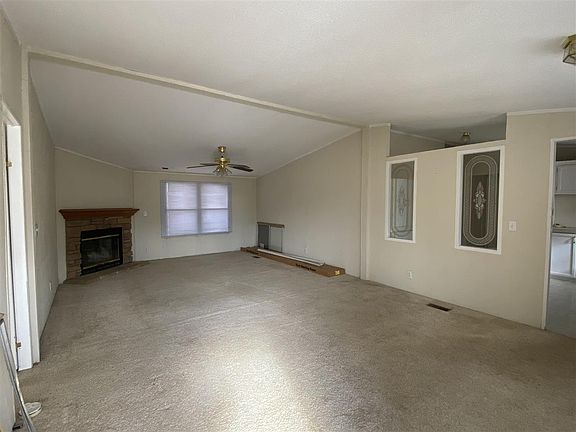 3rd image of 3122 E Peachtree Ave