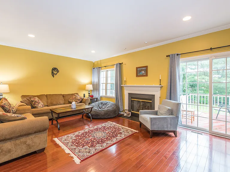 30 Emily Pl — Photo 6