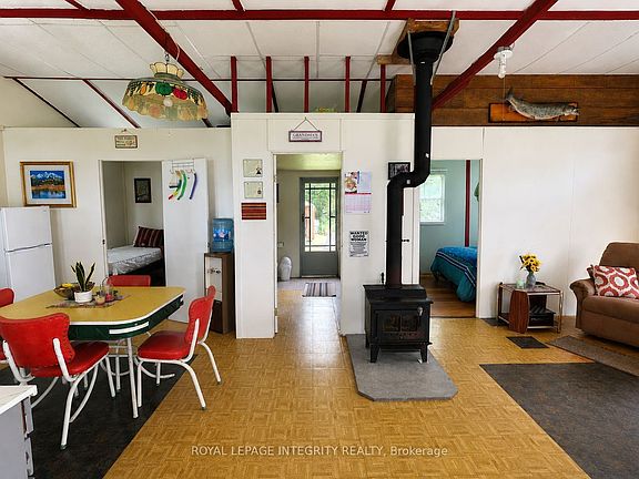 4th image of 5 Saint Francis Ln