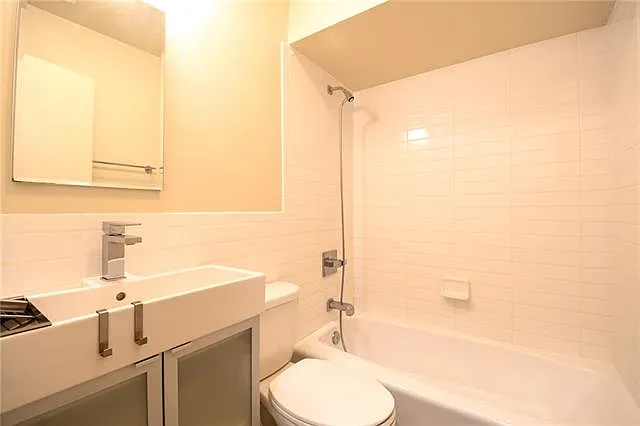 3107 Orris Ln — Photo 4