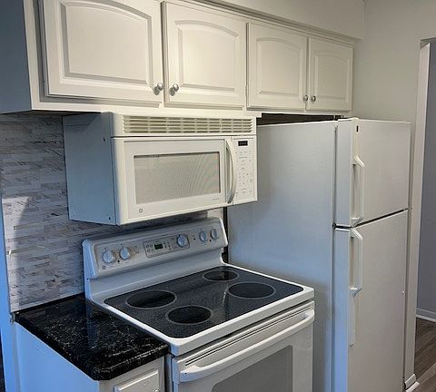3rd image of 411 Tollis Pkwy #240