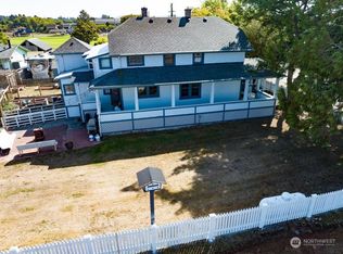 212 Washington Ave N, Long Beach, WA