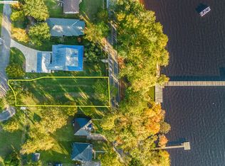 210 Lakeshore Dr LOT 6, Lake Waccamaw, NC 28450