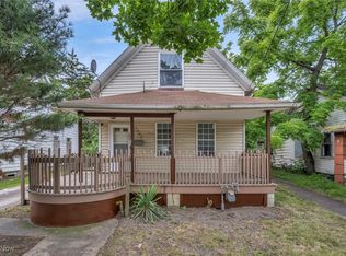 3566 Sykora Rd, Cleveland, OH 44105