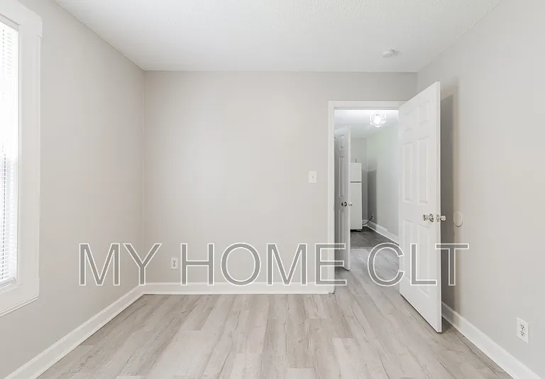 2517 Hemphill St #2 — Photo 8