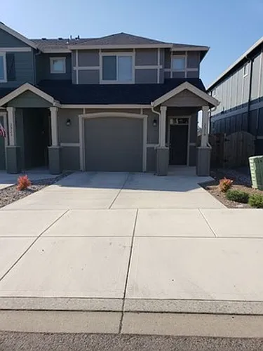 Columbia Hills Townhomes Photo 1