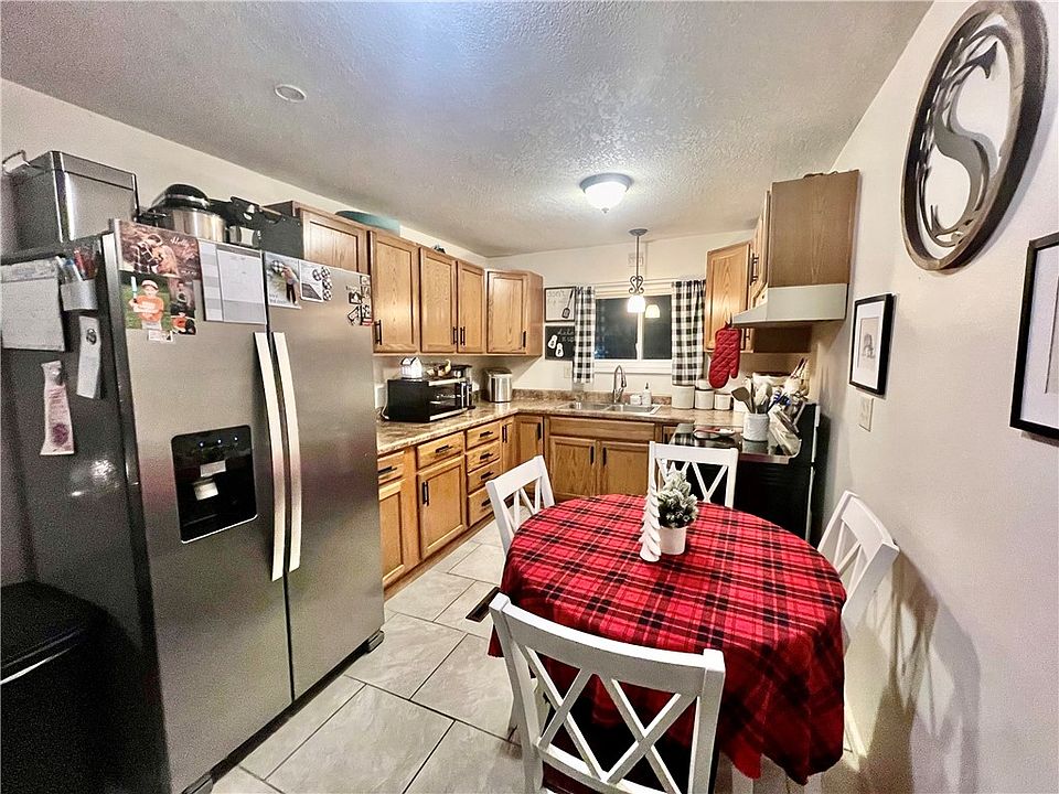 37 Grove St, Corry, PA 16407 Zillow