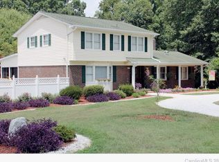 2209 Wilson Dr, Dallas, NC 28034