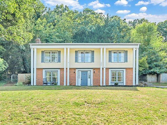 3rd image of 4005 Chaparral Dr