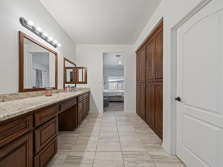5904 E 45th Pl — Photo 34