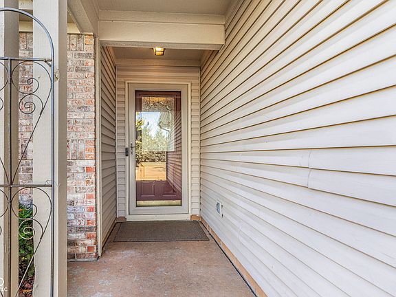 5th image of 635 Muirfield Dr