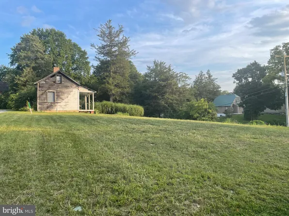 150 Church St, Seven Valleys, PA 17360