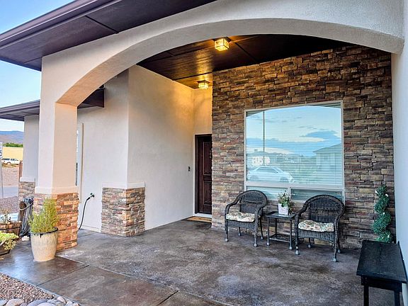 5th image of 580 Montecito Dr