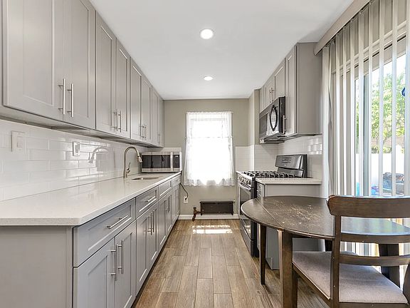 4th image of 9014 220th St