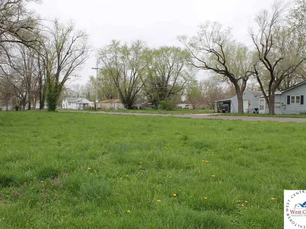 402 E Boonville St, Sedalia, MO 65301