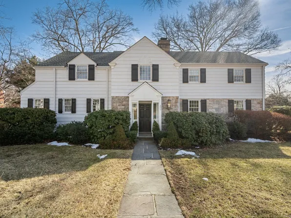 299 Bayberrie Drive, Stamford, CT 06902