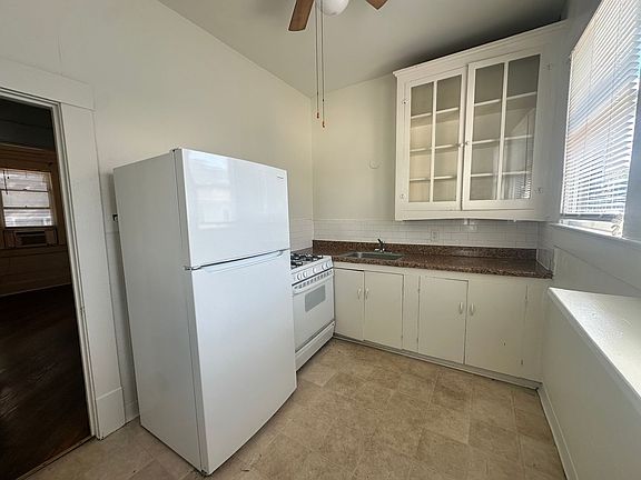 5th image of 106 W 38th St