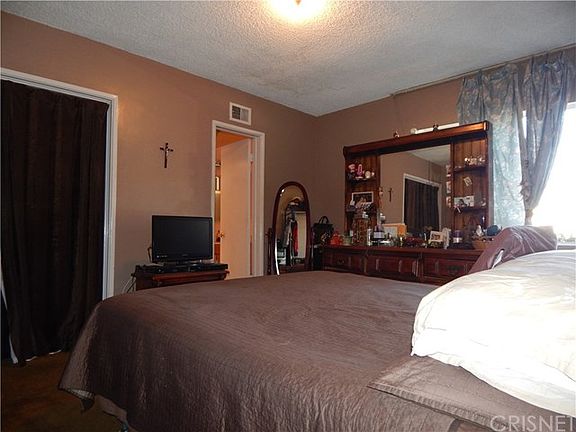 5th image of 14672 Clymer St