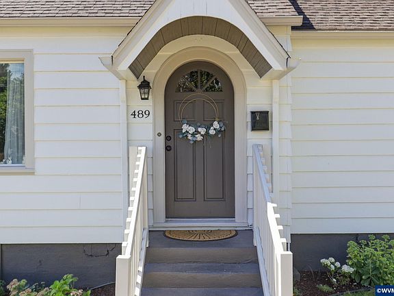 4th image of 489 D St