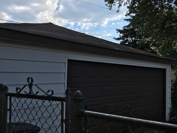 3rd image of 121 Fairwood Dr
