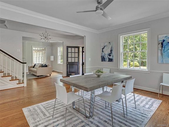 5th image of 305 Saint Davids Ln