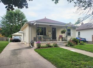 1770 Paris Ave, Lincoln Park, MI 48146
