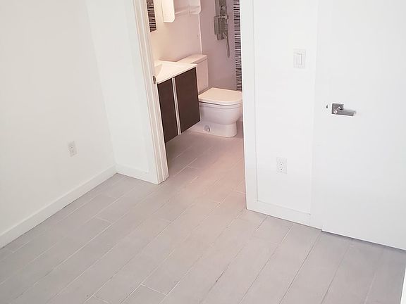 4th image of 740 Meridian Ave #24-1