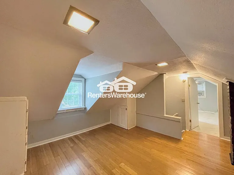 8455 Radnor Rd — Photo 30