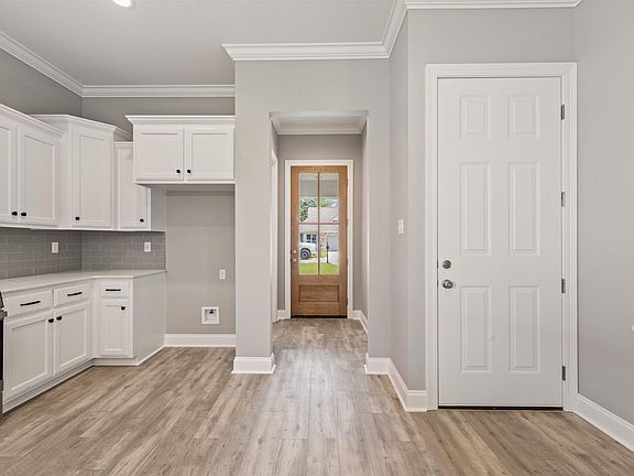4th image of 10547 Highland Lakes Dr
