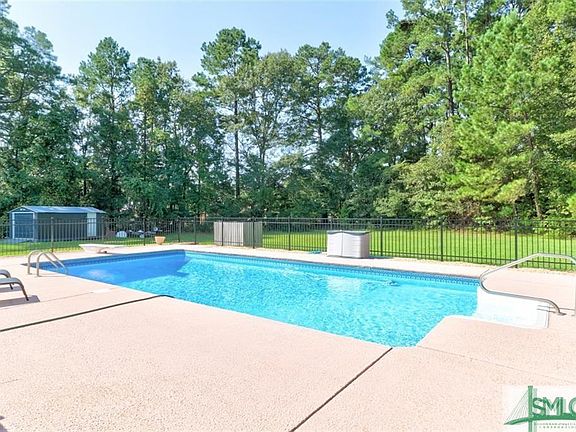 4th image of 104 Lakewood Dr
