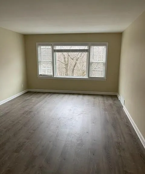 2664 Mayfield Rd #4 — Photo 3