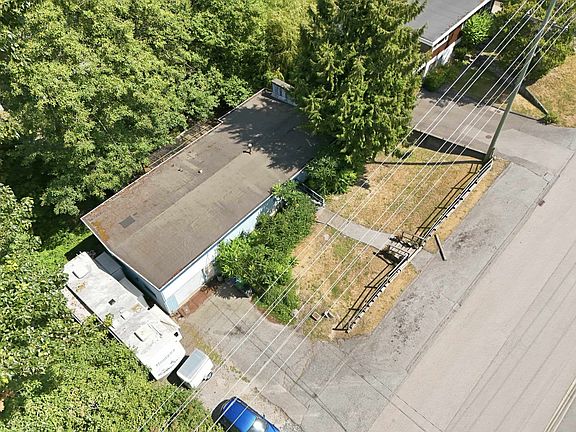 3rd image of 11333 96th Ave