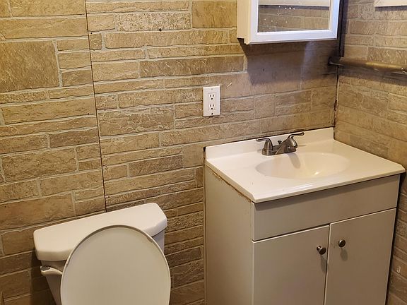 2nd image of 695 E 24th St Floor 1
