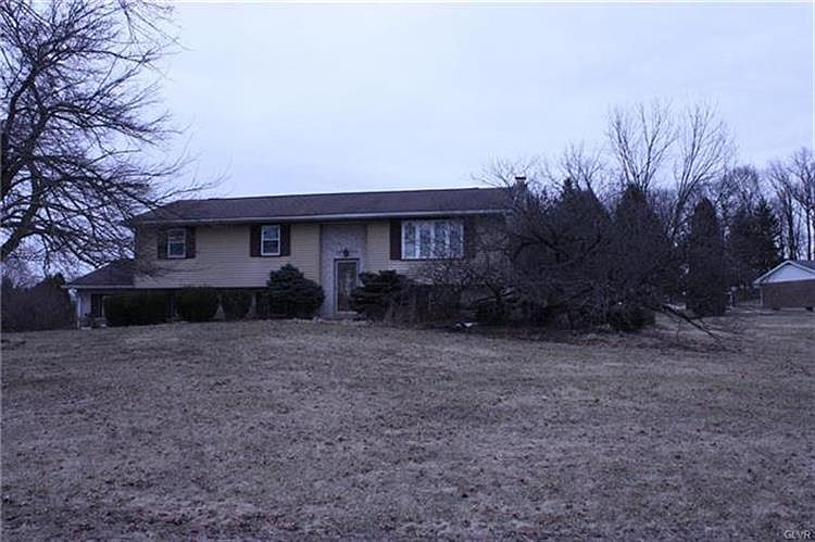 1st image of 3817 Cinnamon Dr
