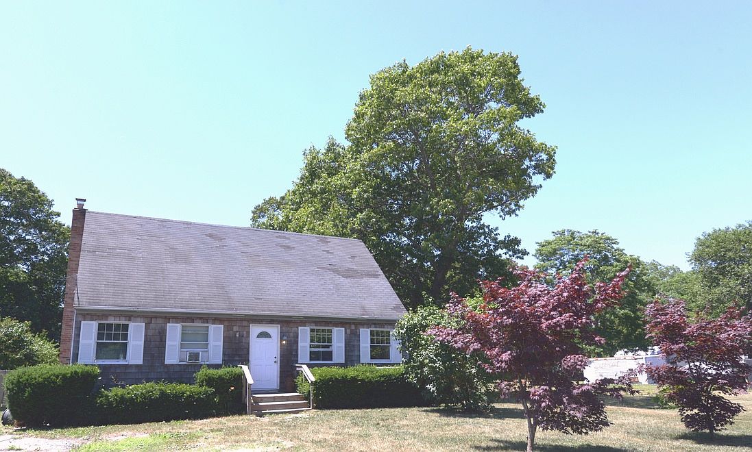 38 Lincoln Blvd, East Moriches, NY 11940 Zillow