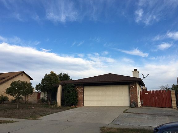 3rd image of 7489 Jacaranda Ave