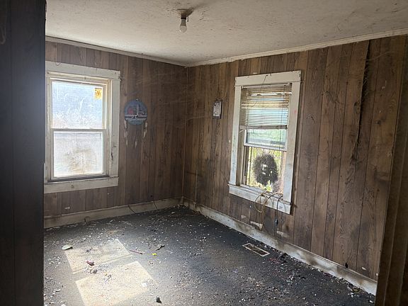 4th image of 216 Old Morrison Rd