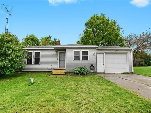 4020 Red Wing Dr, Flint, MI 48532