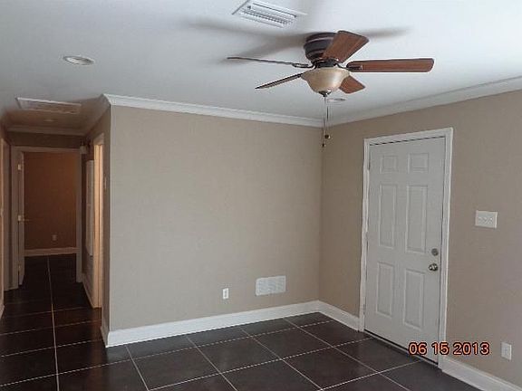 5th image of 4555 Louisa Dr