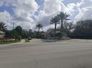 6964 Burnt Sienna Cir, Naples, FL 34109