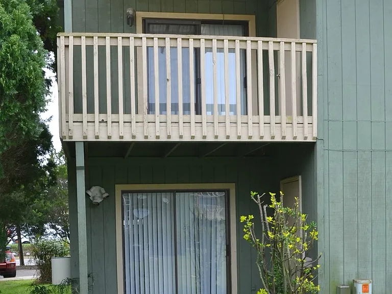 115 Hughes St NE #A7 — Photo 12